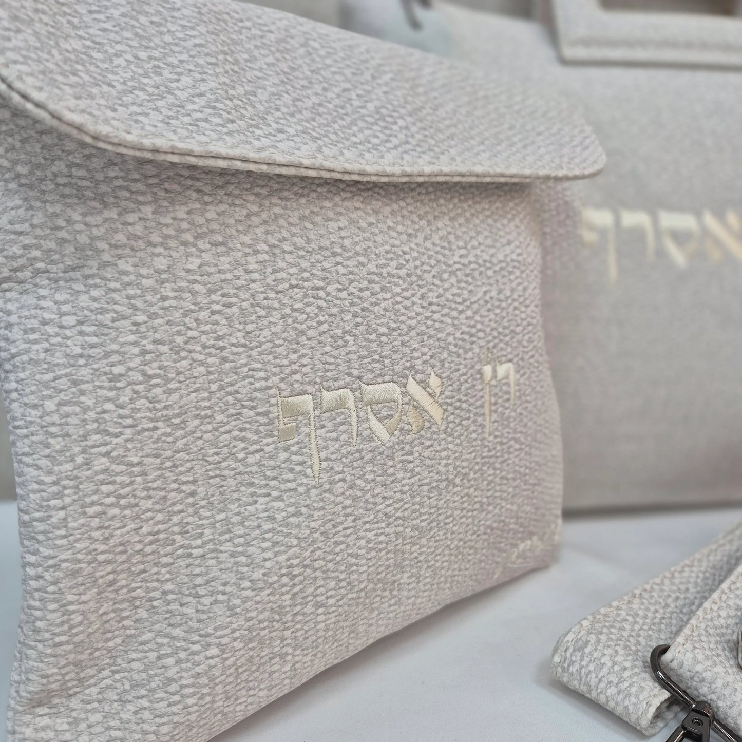 סט תיקים יוקרתי לטלית ולתפילין עם ידית ורצועה | בז