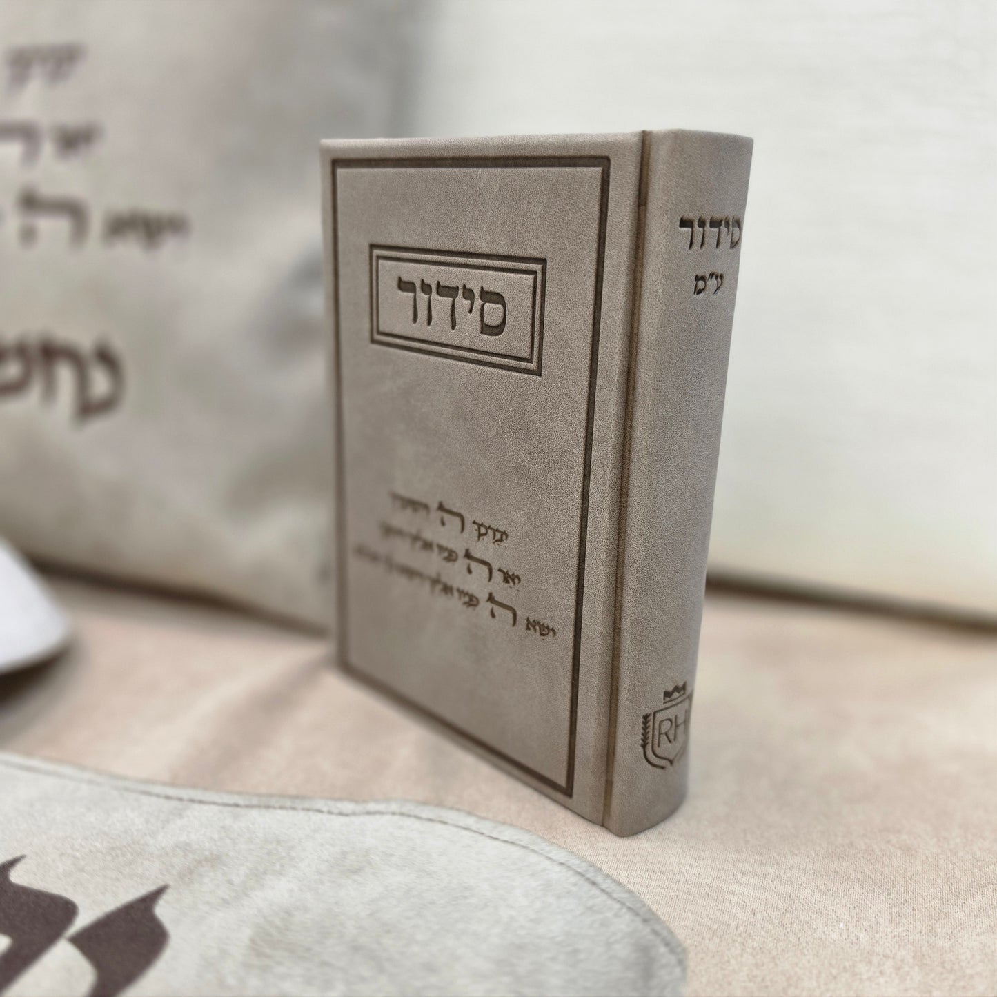 מארז לחתן יוקרתי צבע אבן | יברכך