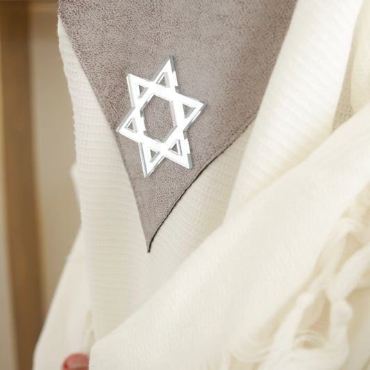 טלית צמר Premium | דגם אפור חיתוך לייזר