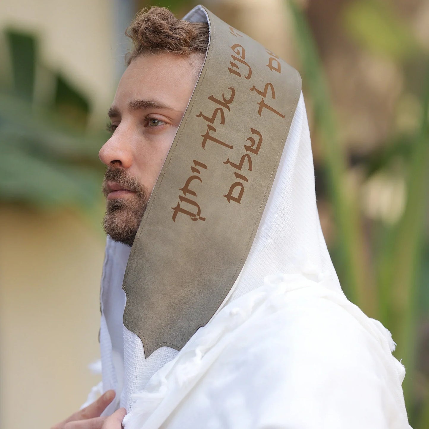 טלית צמר Premium | דגם ברכת כהנים בז דמוי עור בחיתוך לייזר