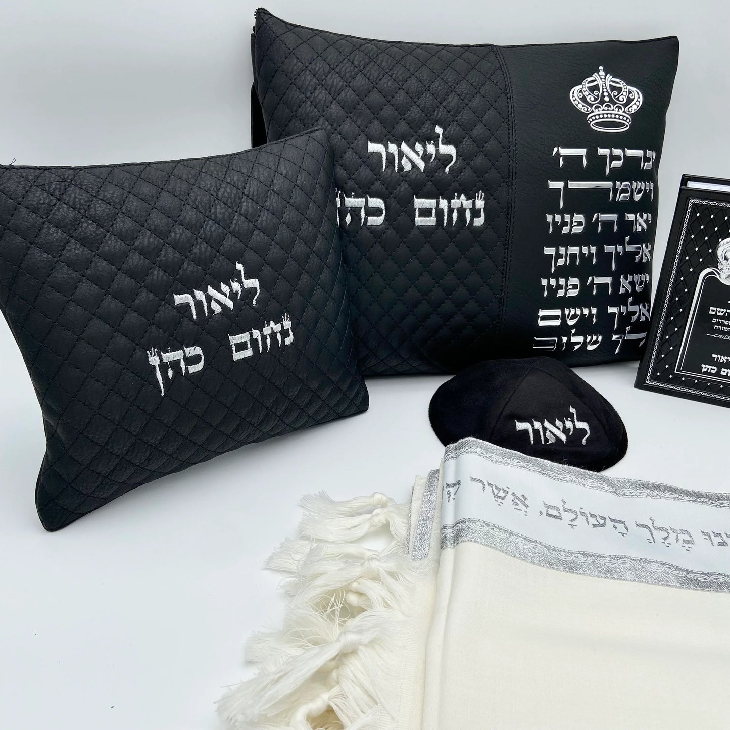 מארז לחתן ברכת כהנים כתר שחור עם טלית צמר סידור וכיפה