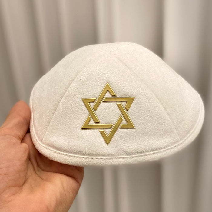 כריכות ספר תפילה רקומות ברמה גבוהה עם טבעות שמות חרוטות.