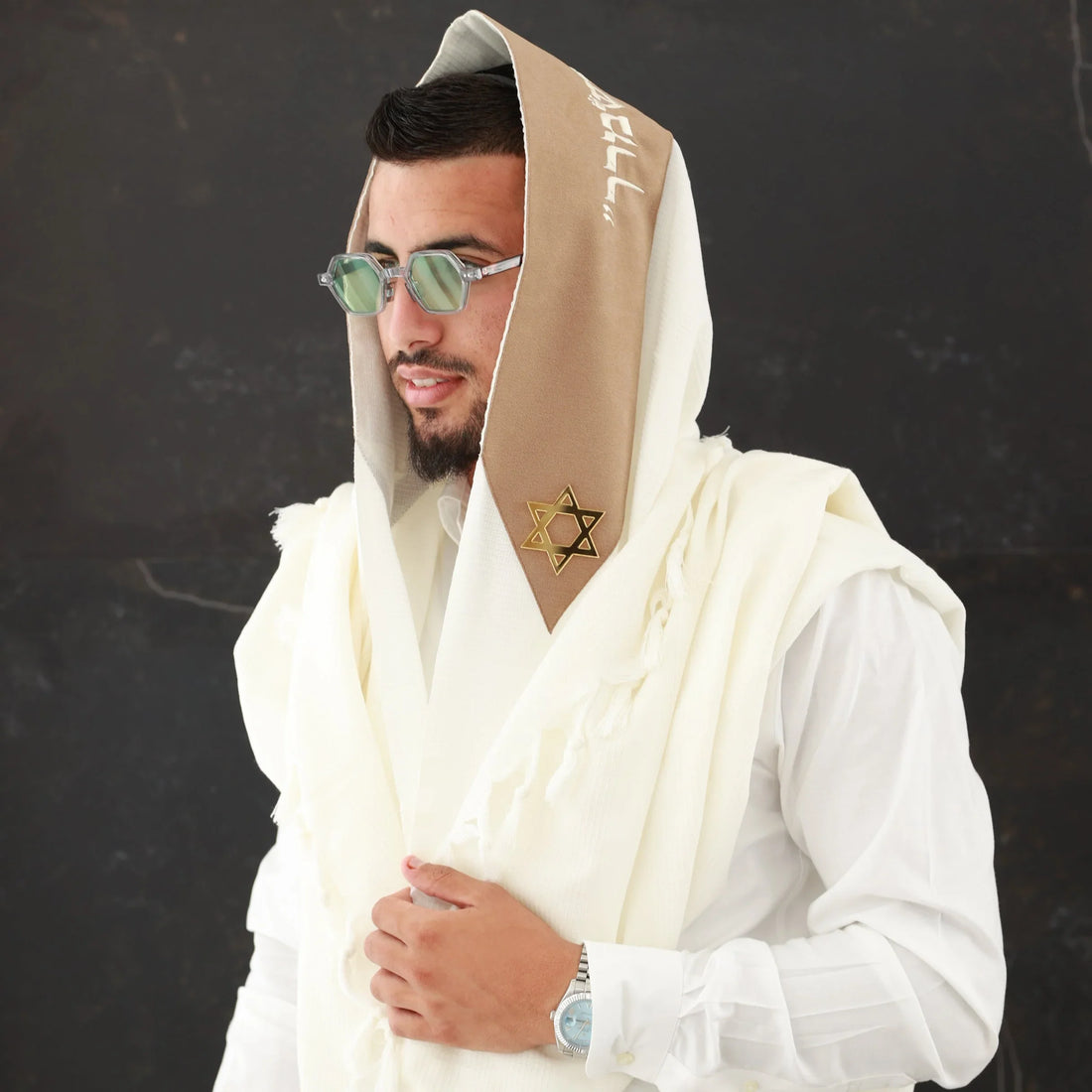 למה כדאי לקנות טלית ברקמת המלך