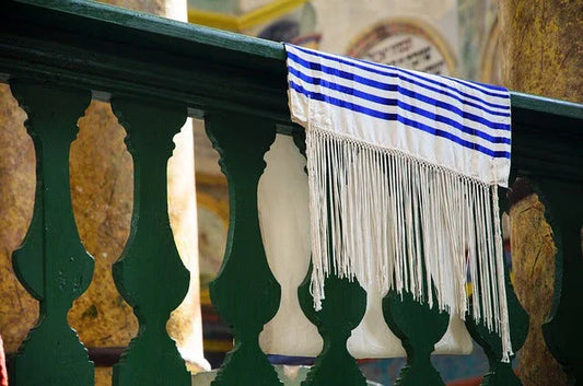 בקניית טלית לחתן