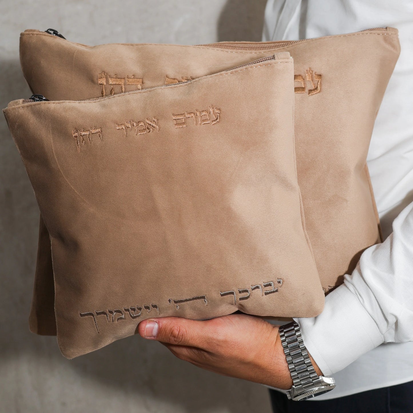 סט כיסויים לטלית ולתפילין מבד קטיפה | צבע חום