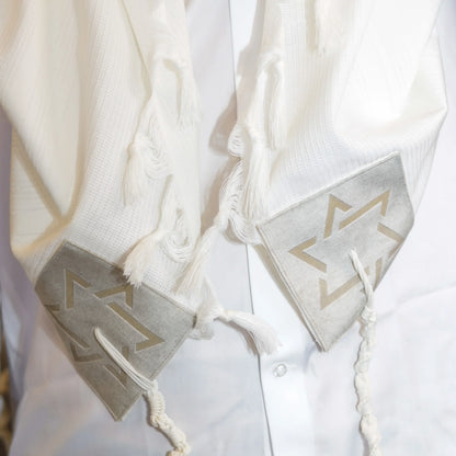 סט חתנים אבן עם טלית צמר חיתוך לייזר עם סידור כוונת הלב וכיפה