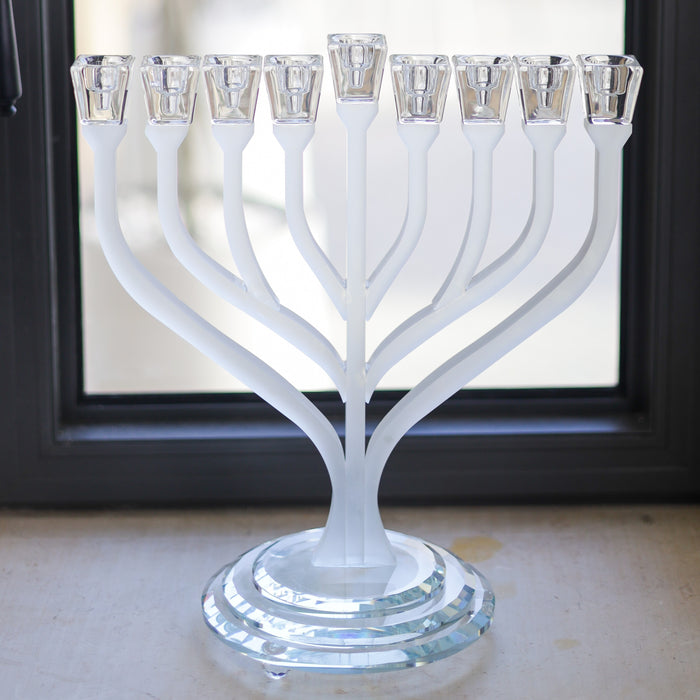 חנוכיית קריסטל | חלבית