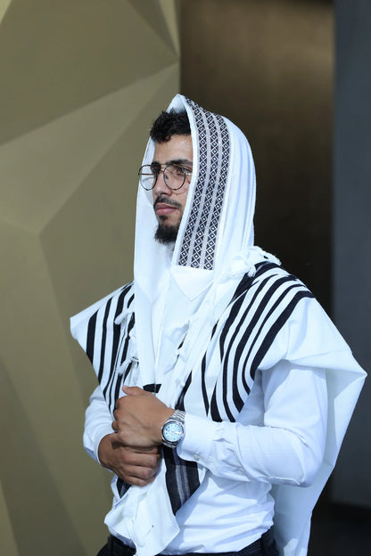 טלית 100% צמר | עטרה אבנים שחור כסף