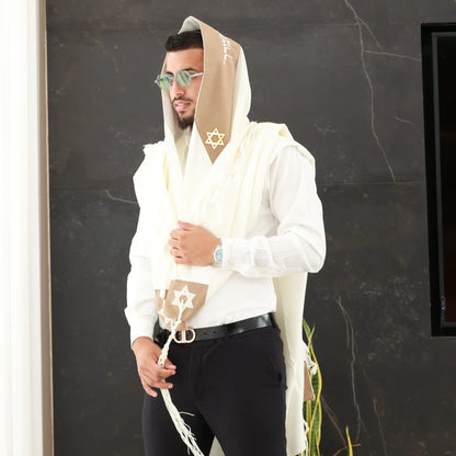 מארז לחתן לבן יברכך עם טלית צמר פרימיום סידור וכיפה