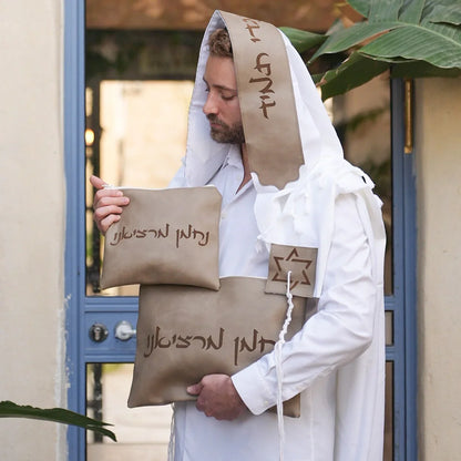 מארז לחתן שויתי ה' דמוי עור חום כיסויים וטלית צמר Premium