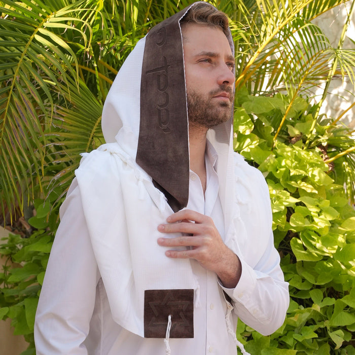 מארז לחתן יברכך קטיפה חום כהה כיסויים וטלית צמר Premium