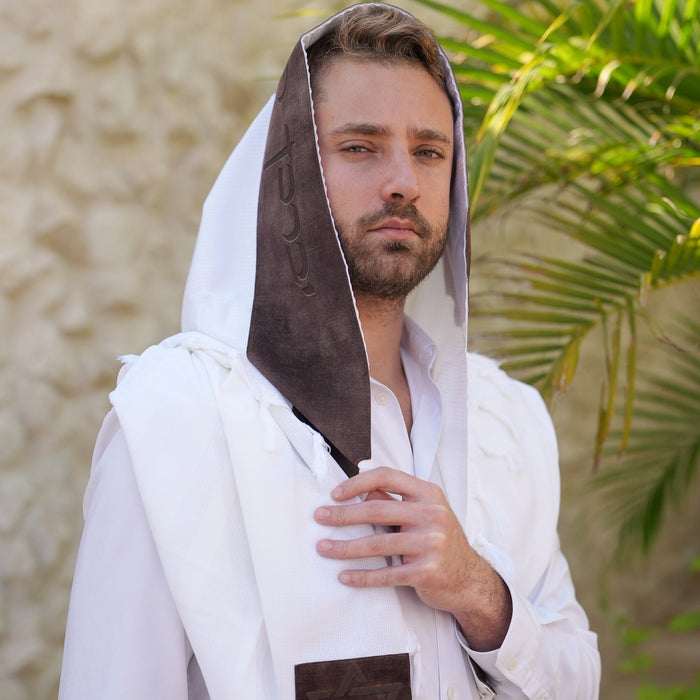 מארז לחתן יברכך קטיפה חום כהה כיסויים וטלית צמר Premium