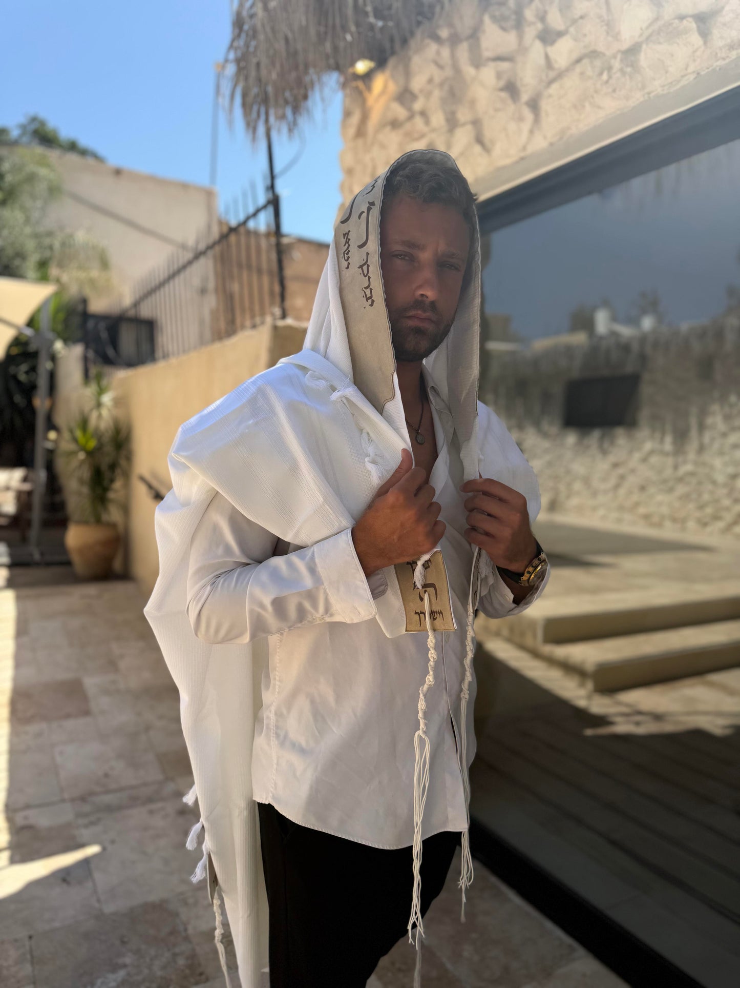 טלית צמר Premium | דגם ברכת כהנים אבן קטיפה בחיתוך לייזר