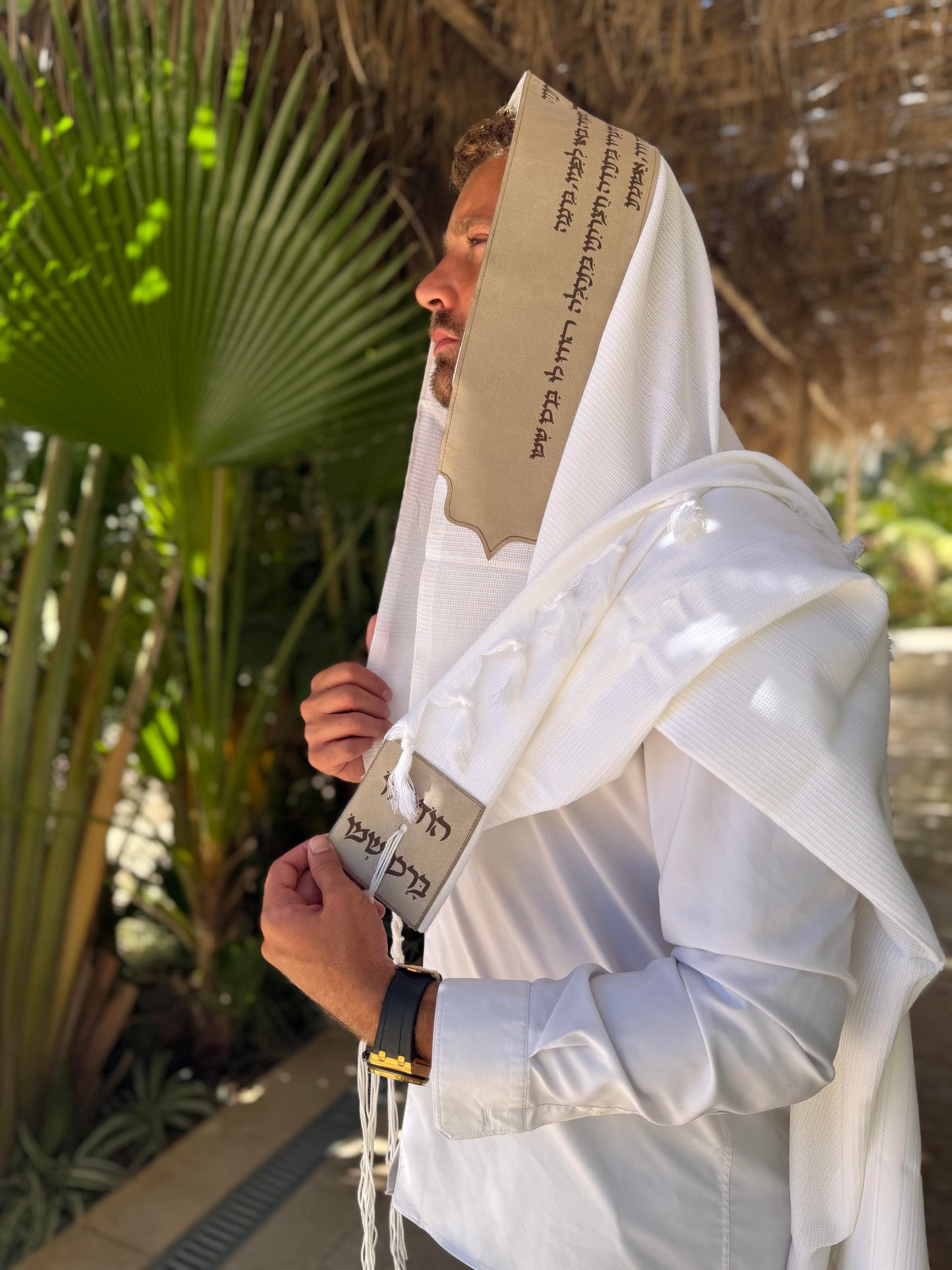 טלית צמר Premium | דגם מזמור לתודה אבן קטיפה בחיתוך לייזר