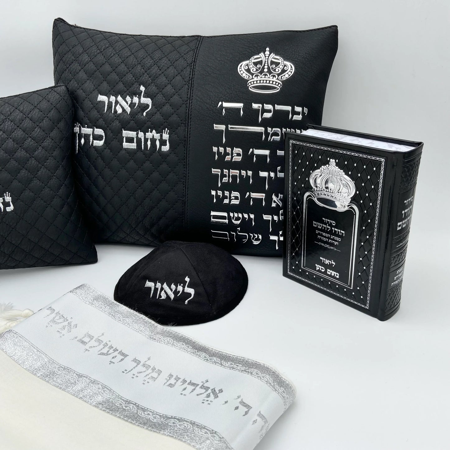 מארז לחתן ברכת כהנים כתר שחור עם טלית צמר סידור וכיפה