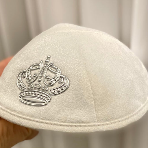 טלית צמר עם אומנות מעולה.