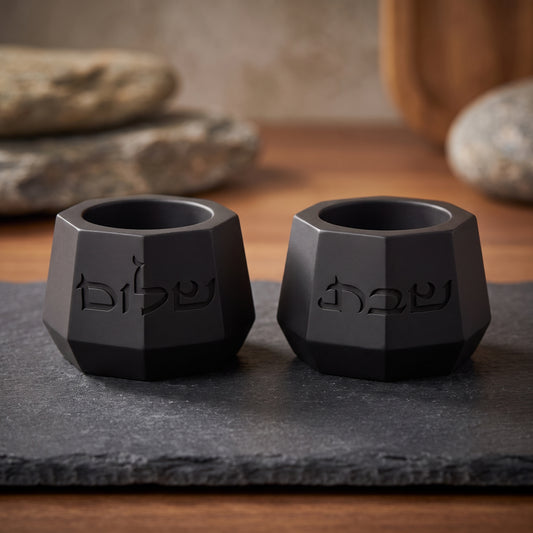 פמוטי בטון נמוכים | שחור