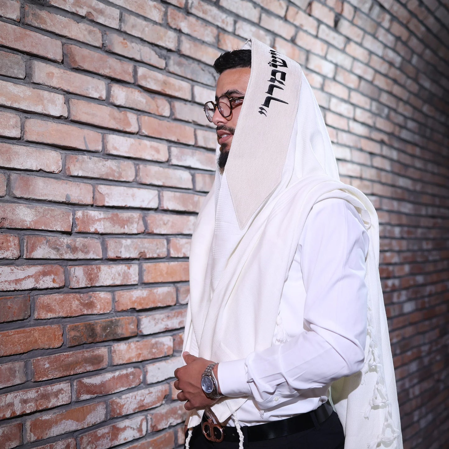 טלית צמר Premium | דגם בז כיתוב שחור