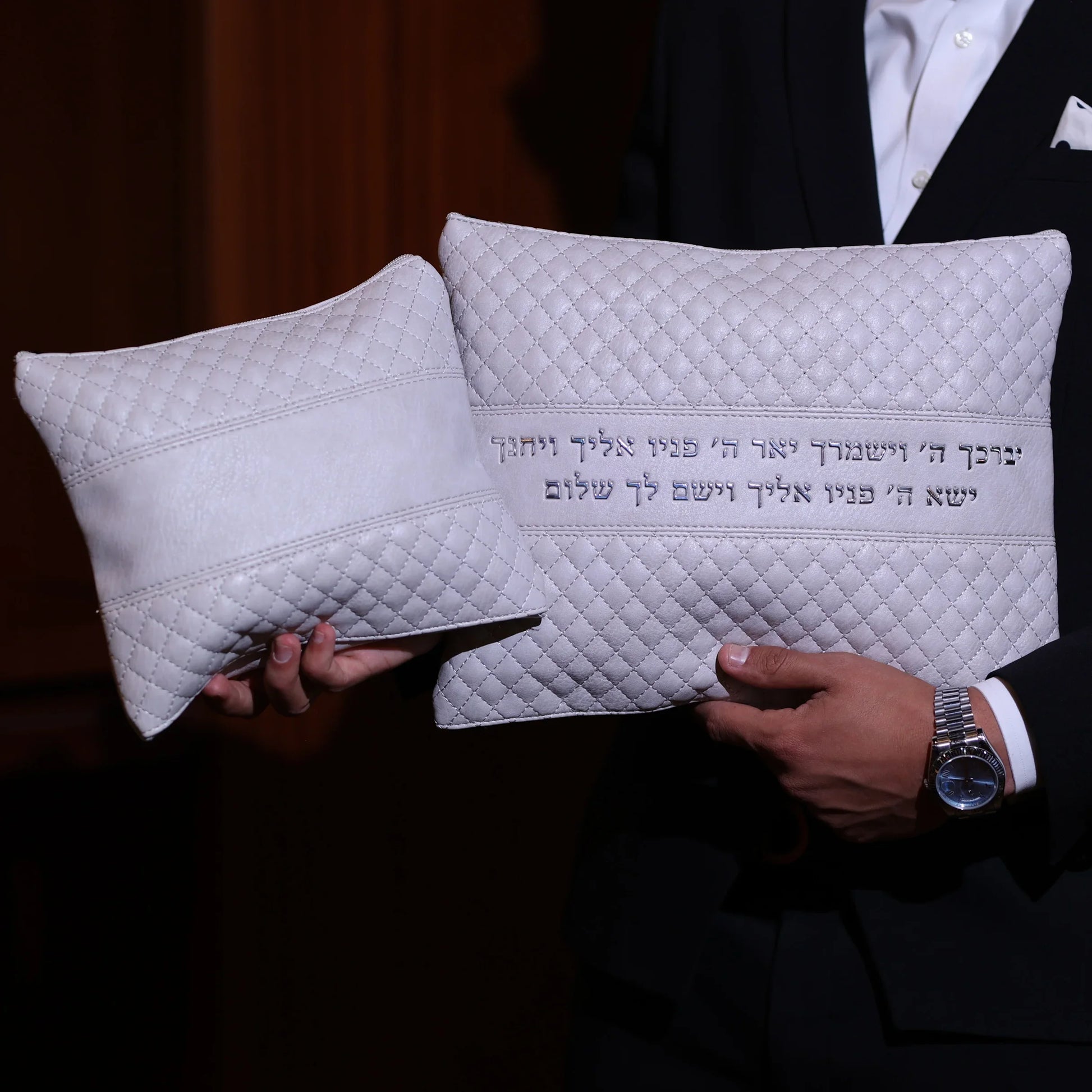 מדגם סט כיסוי רקום